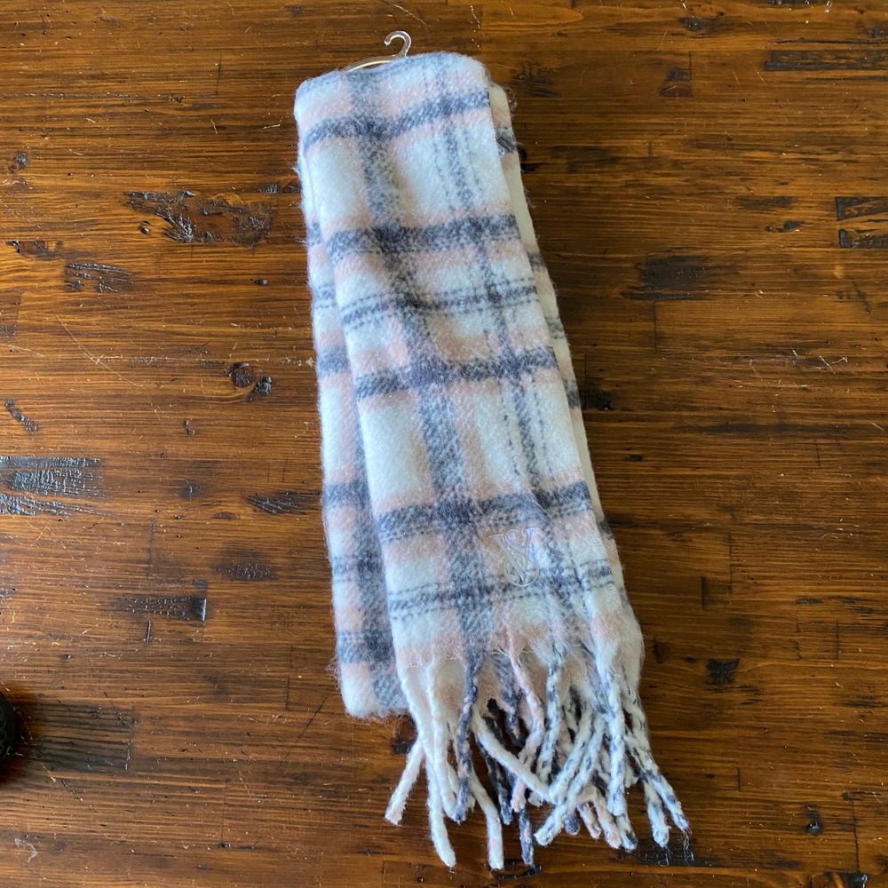 NWT Victoria's Secret Plaid Fringed Scarf White Pink Grey One Size